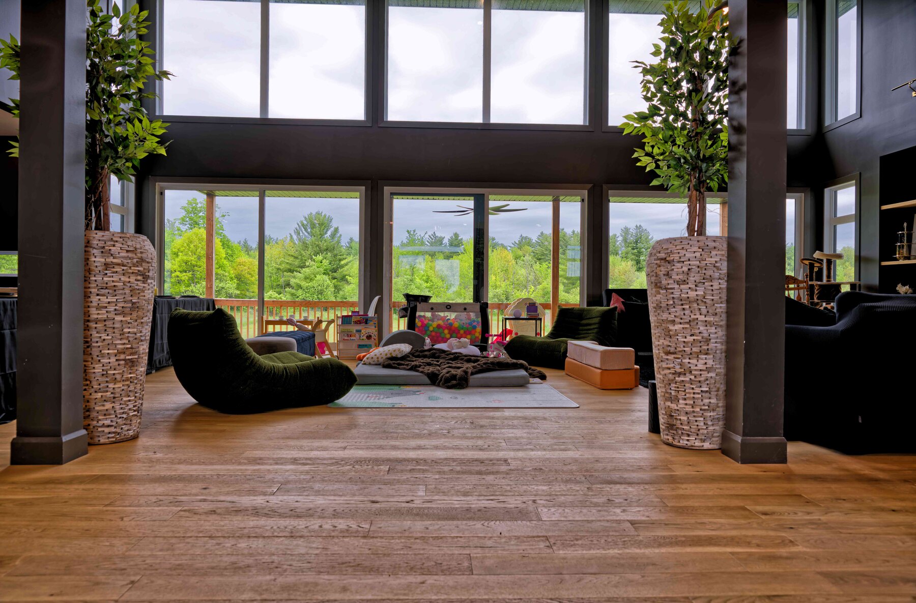 Dunrobin Custom Build — photo 2